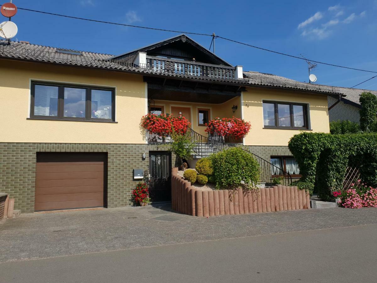 Ferienwohnung Eifelflair Retterath Exterior foto